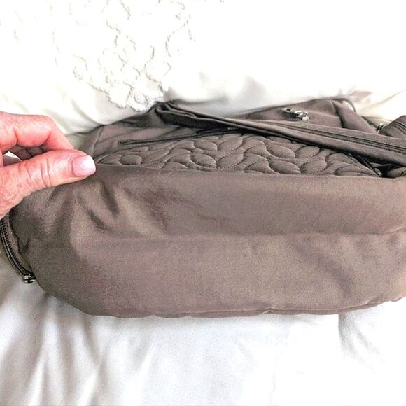 Travelon North/ South Crossbody Travel Bag -Taupe NWT - Picture 5 of 16